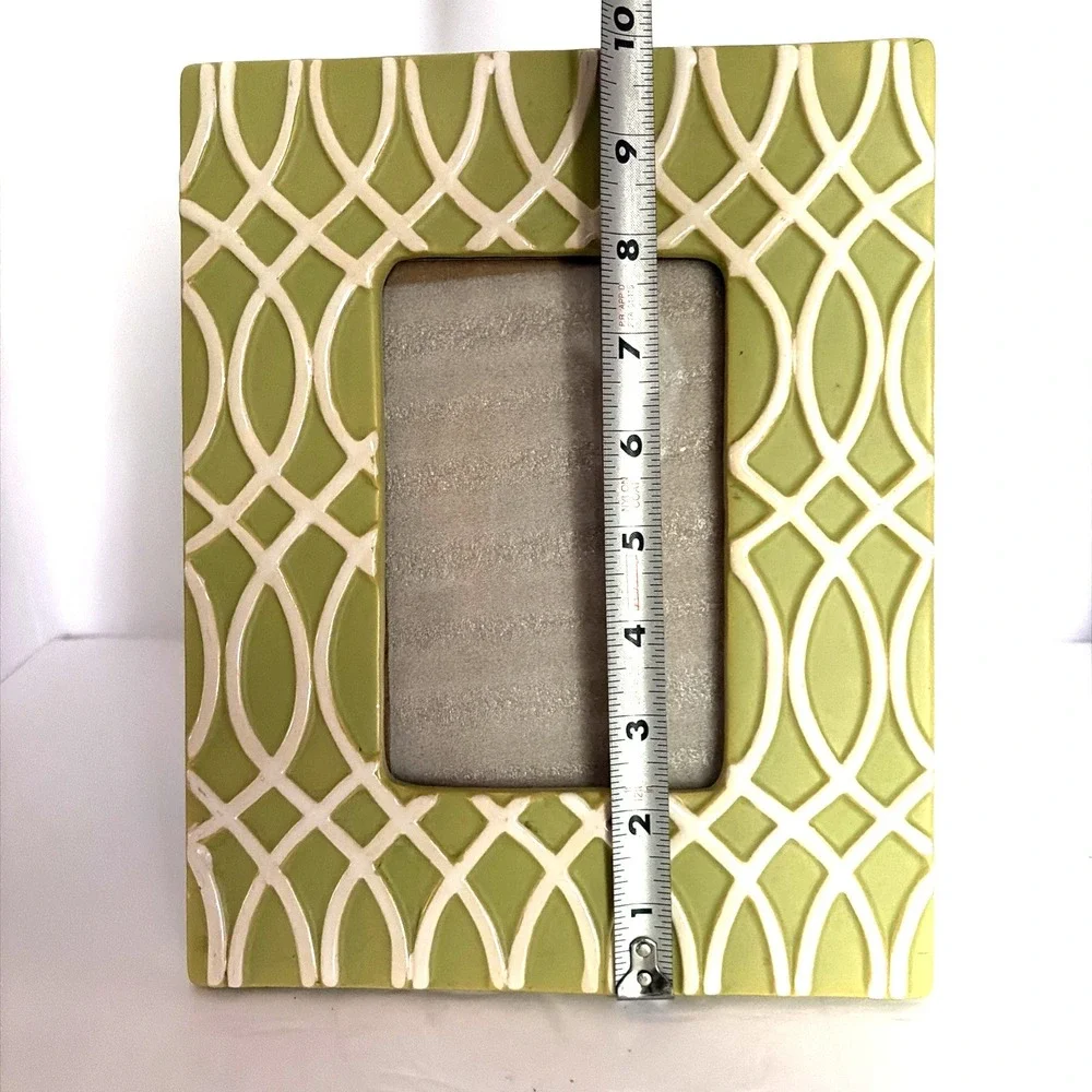 Ceramic Picture Frame Green and White Patterned 4x6